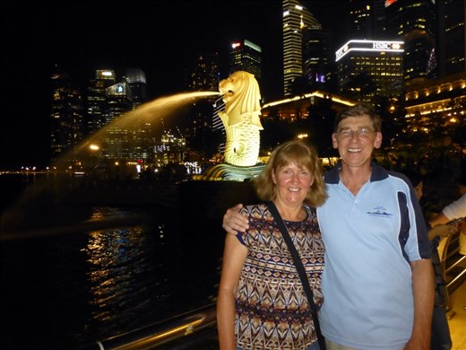 Ian & I at the Merlion