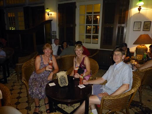 Raffles and a Singapore Sling 