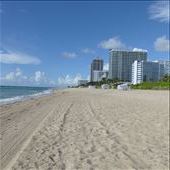 A very empty beach : by europe2013, Views[300]