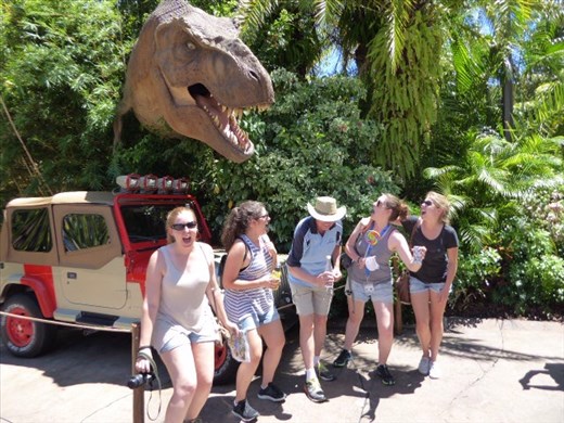 Being attacked by a velicoraptor