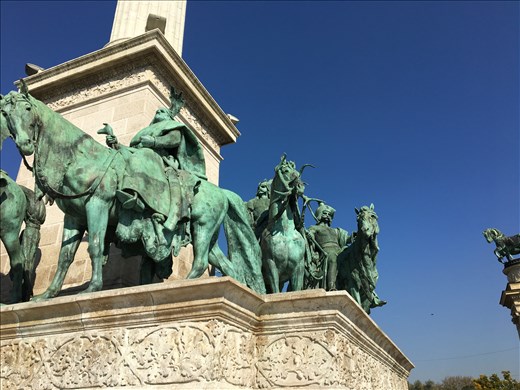 Lord of the Rings warriors at Hero square