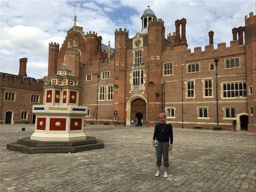 Hampton Court with the wine fountain
