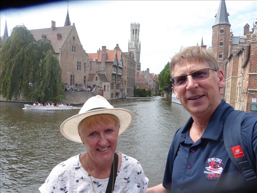 Brugge via the canals