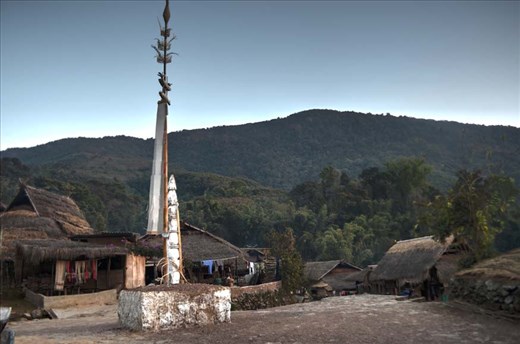 The outdoor Wa minority altar