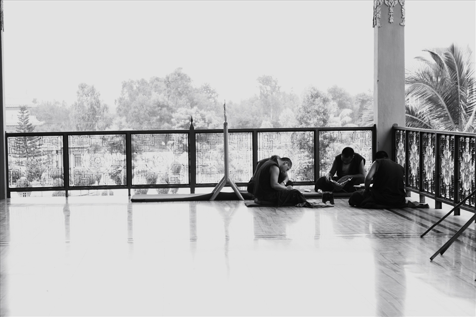 Sacrifice to learn and attain enlightenment