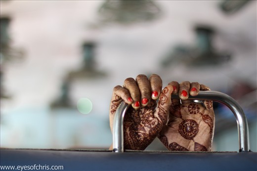 Hanna and the come-off nail paint