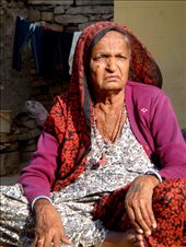 This woman was very much interested in conversing with us. However, the language barrier prevented it. Still, I thought her face told us everything.: by faces, Views[465]