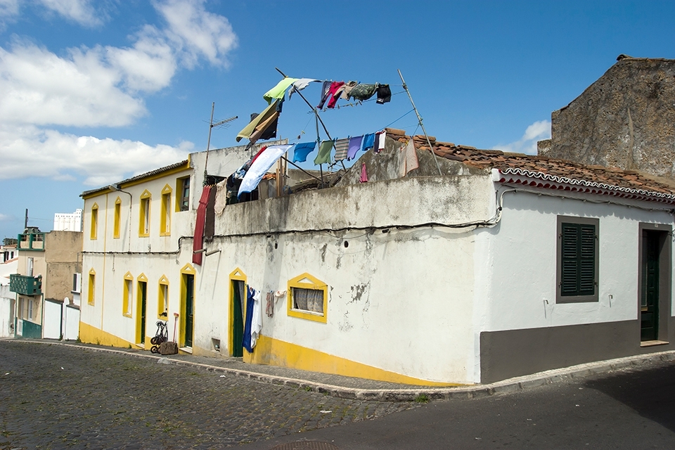 Life of the common people -Picture 5816- 

Many people in Sao Miguel are not living a luxury life. But they find their ways to make their lives easy and convenient. People in Sao Miguel seem happy.