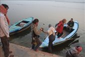 Barquinho para passear pelo ganges com o sol nascendo: by fernandoamarante, Views[210]