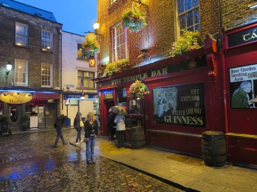 Photo bombing the perfect pic