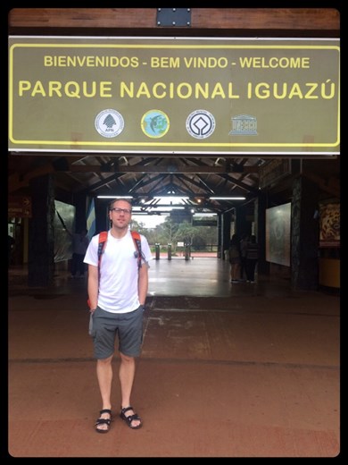 Quasi premiers au site des chutes d'Iguazu du côté argentin, au taquet! ;-) hihi