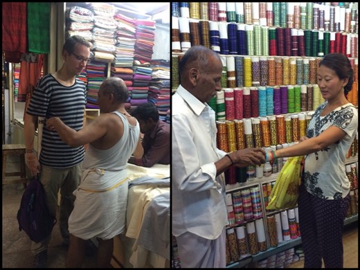 Kurt se fait faire des habits, adaptés à la chaleur étouffante, sur mesure au bazar de Madurai. J'essaie des bracelets indiens quand même. ;-) 