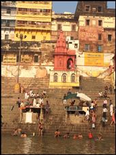 Morning on the Ganges. Men bathing. Our boat driver confirmed he bathes every morning at 4-4:30am before work. Apparently it's not just a tourist pilgrim thing. : by finally, Views[602]