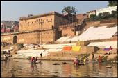 Morning laundry. Btw, the Ganges is horribly dirty (sewage, chemicals, cremations, regular garbage etc). When we have our laundry to our hostel we asked 3 times how they would wash it! ;-): by finally, Views[504]