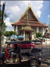 Visite du Wat Pho qui est l’un des plus anciens temples bouddhistes de Bangkok. Sa construction a commencé en 1788 et s’est étendue sur un siècle.: by finally, Views[286]