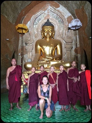 Great encounter in one of the Bagan temples. :-)