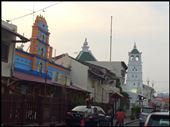 Temple indien et mosquée dans la même rue à Malacca. : by finally, Views[301]