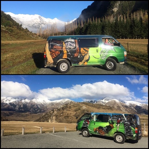 Voilà notre camper van/maison pour une dizaine de jours de road trip sur l'île du sud en Nouvelle-Zélande. Pas mal! ;-) hihi Il est aux couleurs des All Blacks, on ne pouvait faire mieux! 