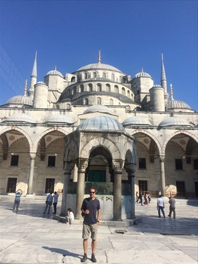 Visite d'une autre mosquée. 