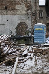 Changes are on the way. Praga attracts artists and tourist. Some of the old buil: by florae, Views[337]