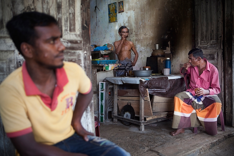  During the daytime, when fish don´t bite, men usually watch the day passing by.