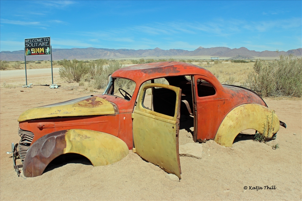 Deserted car in Solitaire 