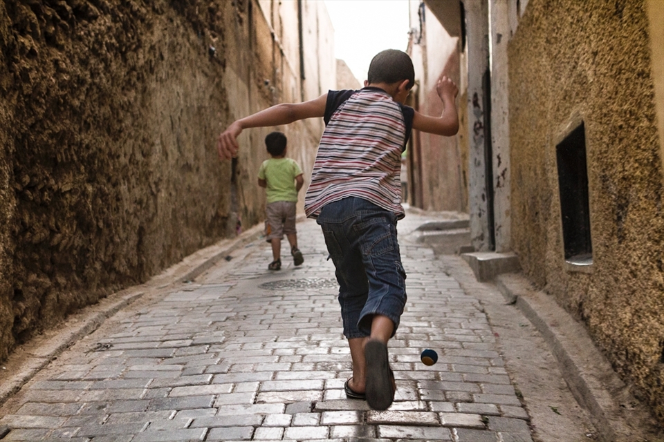 The medina is more than just a market, for children living there; it becomes a playground as well. 