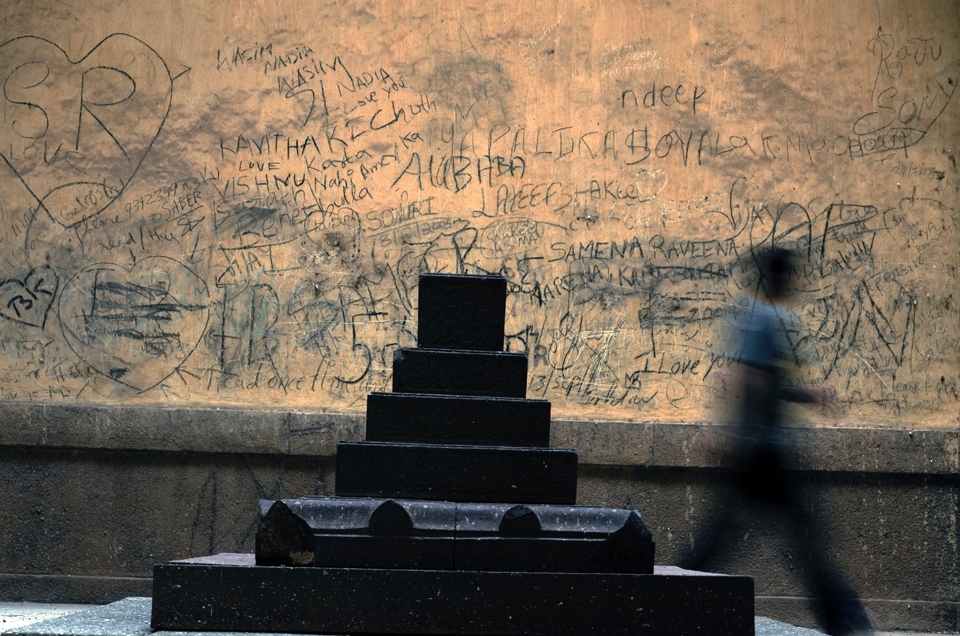 People find weird ways to immortalize their love. While one king built one of the seven wonders in the world for his beloved, there are others who engrave their names on someone else's tomb.

I was waiting with my camera in the desired settings and suddenly a man, appeared from nowhere, crossing the frame.