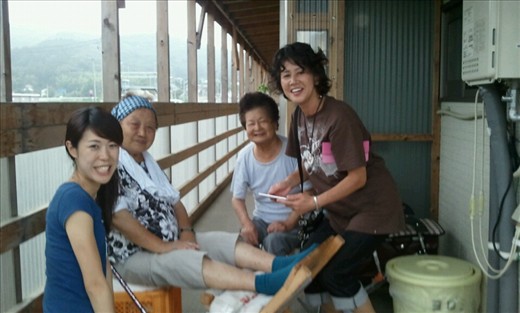 Conversation with two older ladies trying to stay cool outside the kasetsu. Most of these places have 12x12' areas which is their bedroom and living room if the have to close a room off because of mold.