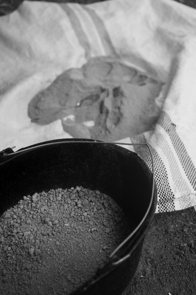 I was finely grounded before I was brought to the capital city to be tested in the laboratory. Then it was my turn to speak for my fellows in the village, my turn to start a new life. I might be soil in my homeland. But I never knew what I would be in the future. I never knew, what I could have done to my people in the village.