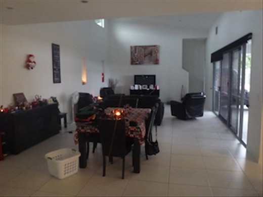 what a pad this is!!