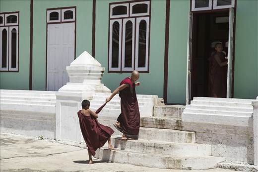A visit to a monastery can give you an opportunity to see how monks live their daily life, which consists heavily of eat, study and pray. But linger a little longer, and you may be lucky to catch a glimpse of their playful antics as well… monks may be monks… but boys will always be boys! 