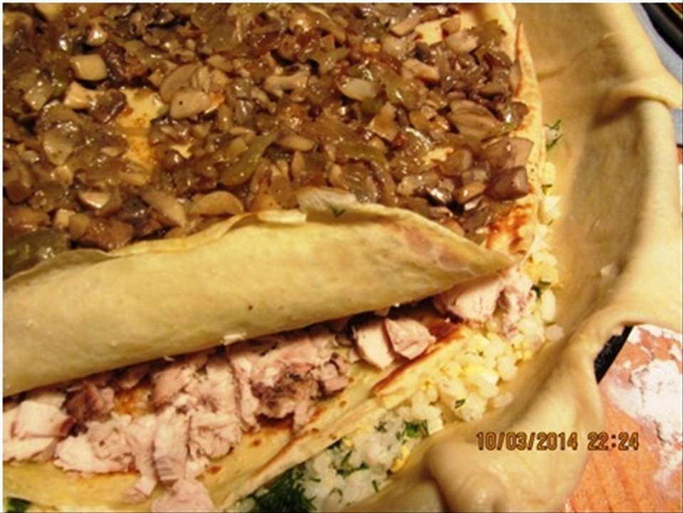 ALL READY toppings! Begin to gather Kurnik