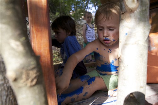  Best time to paint the tree house and your body is when parents are busy talkin