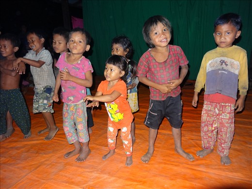 Encore to the main dance feature - village children showing their style