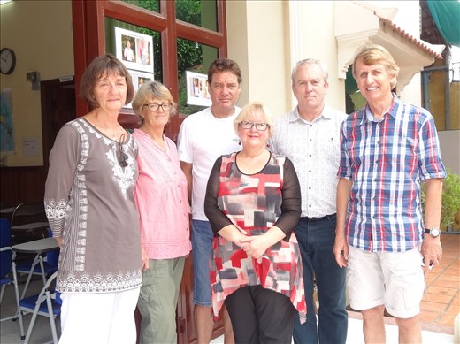 The volunteer group for this semester - 3 other Aussies and 2 proms