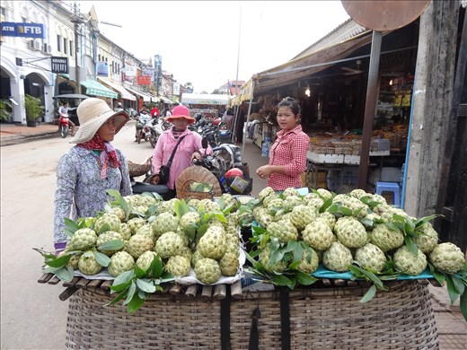 Custard apples are now the seasonal fruit. Lovely taste but too many big pips 
