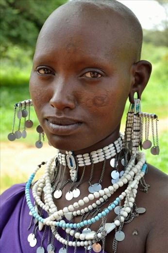 Portrait of a beautiful Masai girl
