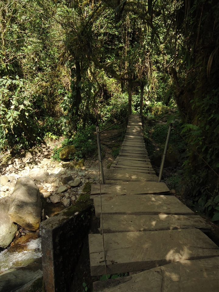 One of the suspension bridges in the way up to a viewpoint at 2.700 m.a.s.l