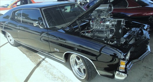 so this is gassanats in Colie 2012, the interesting thing I noticed about this day is people are scared to take a photo.and trying to get a photo with no people in it is hard.