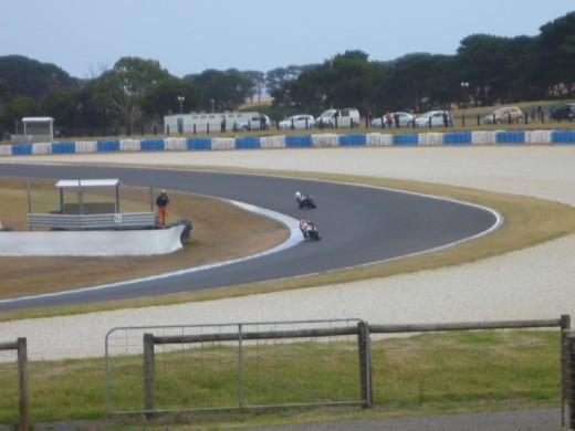 Vrrrrooooom!

Phillip Island Circuit