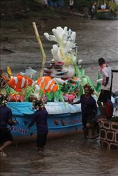 Float where creative heads display their art work: by goafestivalsanjao, Views[464]