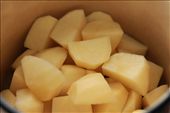 Cut and boil the potatoes: by goodfoodcraver, Views[454]