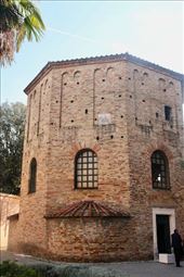 Battistero Neoniano, oldest of the old: by graynomadsusa, Views[242]