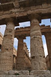 Interior columns, Second Temple of Hera, Paestum: by graynomadsusa, Views[830]