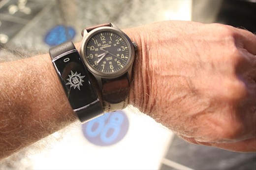 Covid contact tracer bracelet