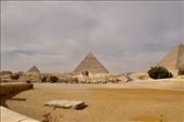 Classic view of three pyramids and the Sphinx: by graynomadsusa, Views[836]