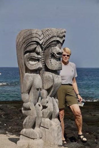 Connie and friends, Kiei & Hālō at Puʻuhonua o Hōnaunau 