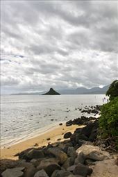 Beach and Chinaman's Hat, Windward Oahu: by graynomadsusa, Views[458]