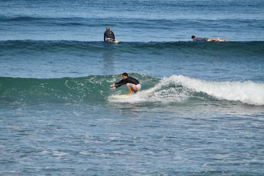 Small wave, big ride, Haleiwa